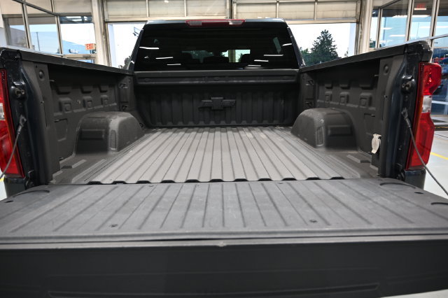 Used 2022 Chevrolet Silverado 1500 Custom Trail Boss w/ Safety Confidence Package AWD/4WD image 7