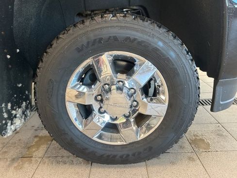 Used 2016 GMC Sierra 2500 Denali w/ Duramax Plus Package image 13