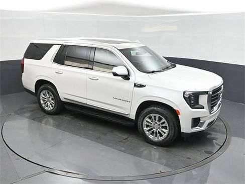 Used 2022 GMC Yukon SLT w/ SLT Luxury Package image 28