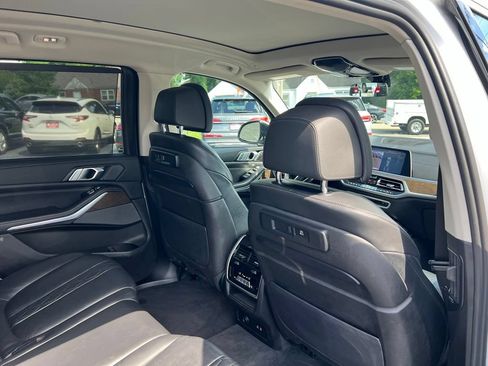 Used 2020 BMW X7 xDrive40i w/ Premium Package AWD/4WD image 32