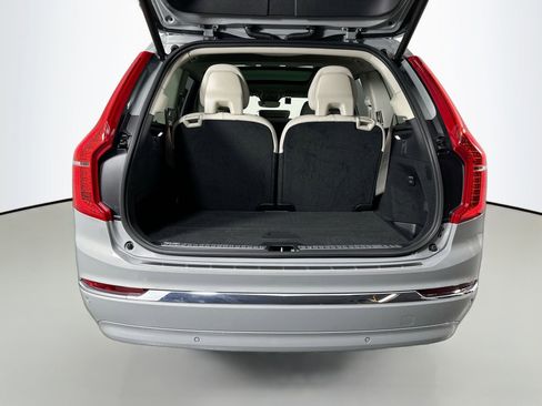 New 2025 Volvo XC90 T8 Plus w/ Protection Package Premier image 20