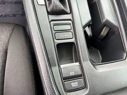 Used 2025 Honda Accord LX image 30