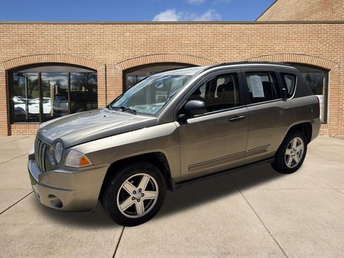 Used 2008 Jeep Compass Sport AWD/4WD image 9