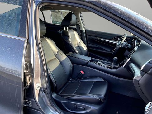 Used 2023 Nissan Maxima SV w/ Floor Mat Group FWD image 7