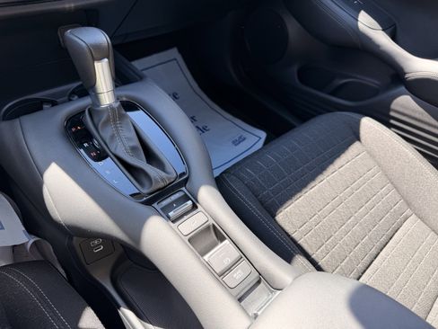 Certified 2024 Honda HR-V LX image 18