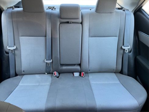 Used 2016 Toyota Corolla image 14