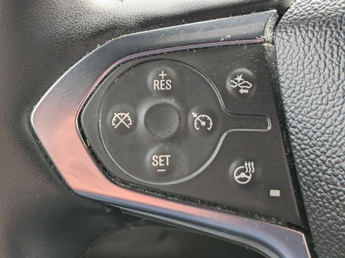 Used 2023 Chevrolet Traverse High Country w/ LPO, Floor Liner Package FWD image 25