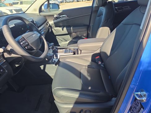 New 2026 Kia Sportage SX image 4