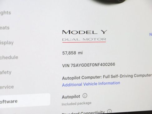 Used 2022 Tesla Model Y Performance image 37
