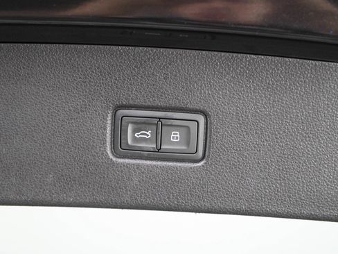 Used 2023 Audi SQ5 Premium Plus w/ Premium Plus Package AWD/4WD image 17