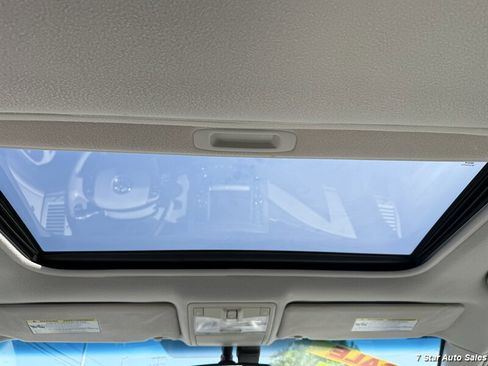 Used 2011 Toyota Avalon Limited FWD image 18