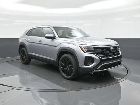 New 2026 Volkswagen Atlas Cross Sport SE AWD/4WD image 1