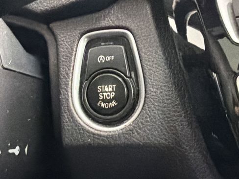 Used 2017 BMW 330i Sedan image 22