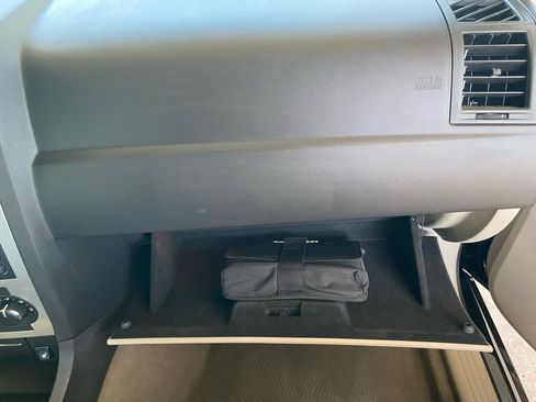 Used 2007 Chrysler 300 C RWD image 32