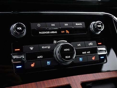 Used 2023 Lincoln Navigator Reserve image 31
