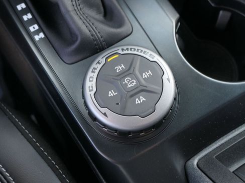 Used 2025 Ford Bronco Outer Banks w/ Sasquatch Package image 24