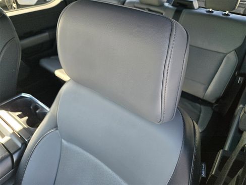 Used 2022 Ford F150 Lightning Lariat w/ Tow Technology Package image 23