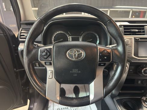 Used 2018 Toyota 4Runner SR5 Premium AWD/4WD image 18