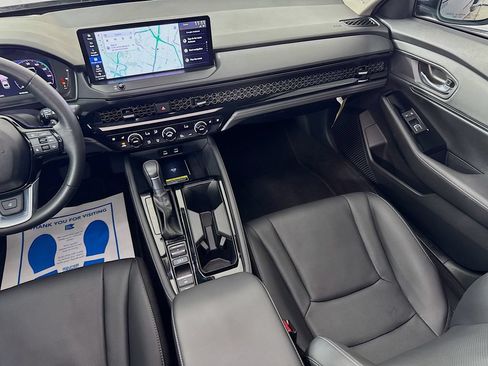 Used 2025 Honda Accord Touring image 29