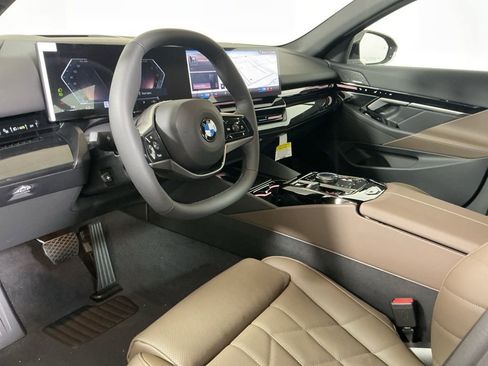 New 2026 BMW 530i w/ Premium Package RWD image 22