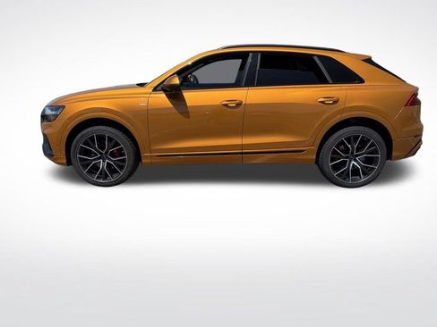 Used 2022 Audi Q8 Prestige w/ Prestige Package AWD/4WD image 2