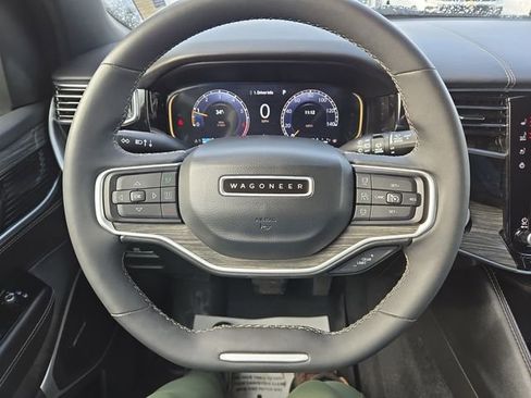 Used 2022 Jeep Wagoneer Series III w/ Flexible Seating Group image 23