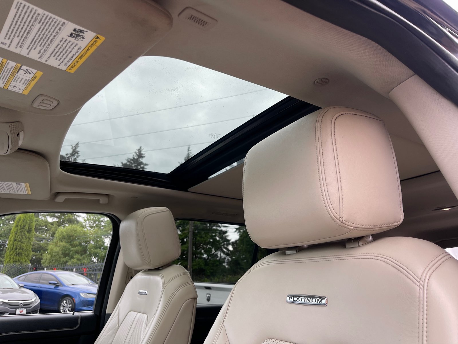 Used 2018 Ford Expedition Max Platinum AWD/4WD image 12