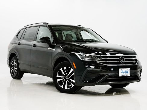 Used 2022 Volkswagen Tiguan S image 5
