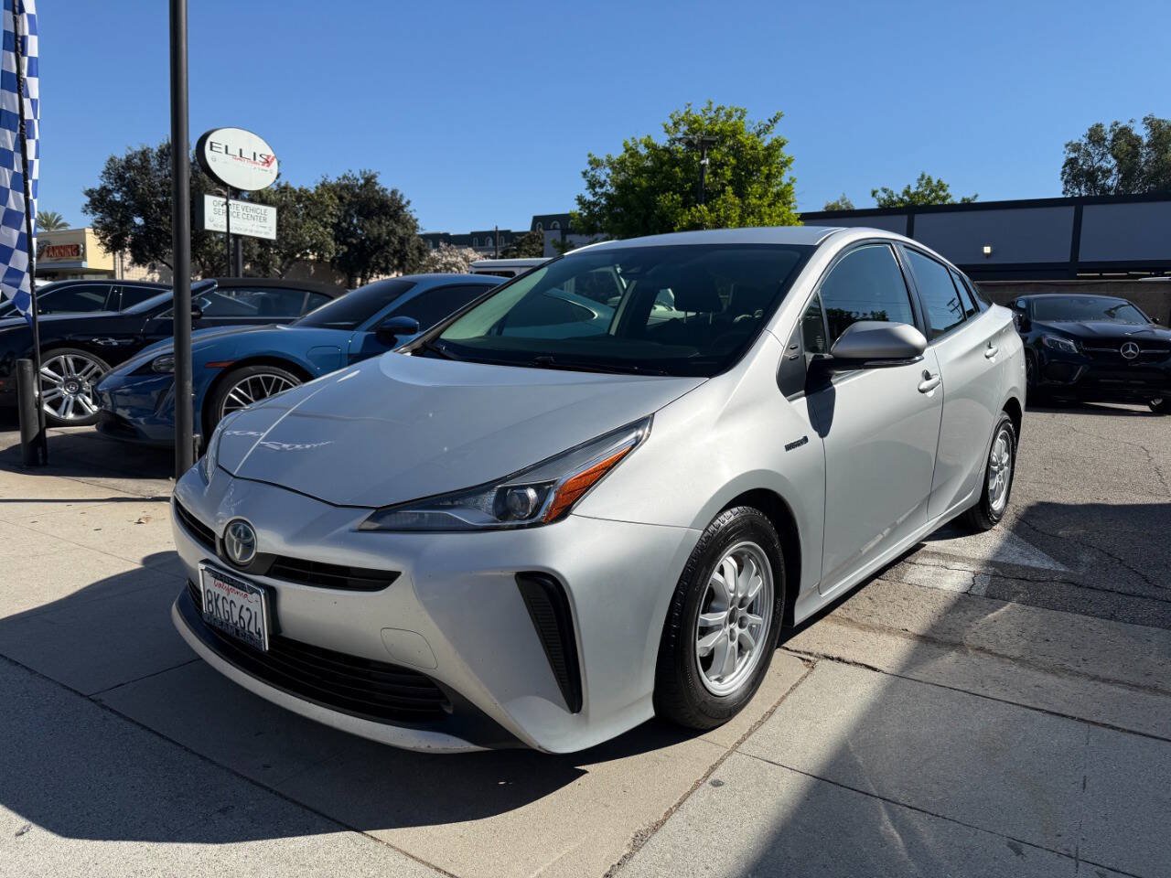 Used 2019 Toyota Prius L Eco FWD image 7