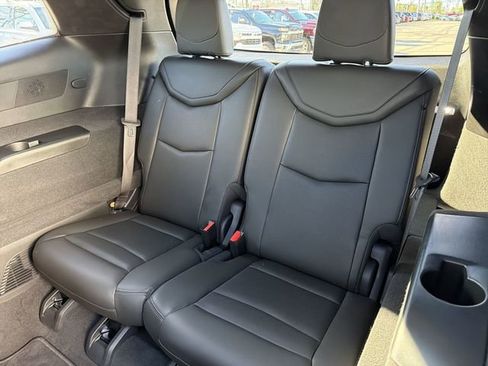 Used 2025 Cadillac XT6 Premium Luxury AWD/4WD image 26