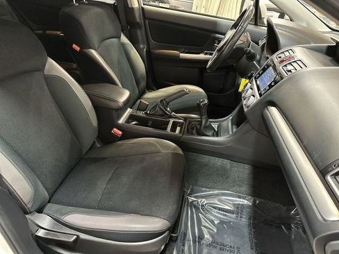 Used 2017 Subaru Crosstrek 2.0i Premium image 27