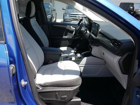 Used 2023 Ford Escape Active w/ Tech Pack #2 AWD/4WD image 27
