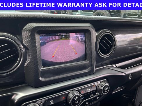 Used 2021 Jeep Wrangler Unlimited Sport AWD/4WD image 16