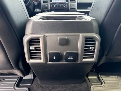 Used 2018 Ford F150 Raptor w/ Equipment Group 802A Luxury AWD/4WD image 36