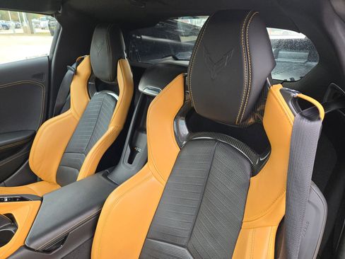 Used 2020 Chevrolet Corvette Stingray Preferred Cpe w/ 2LT Preferred Equipment Group image 9