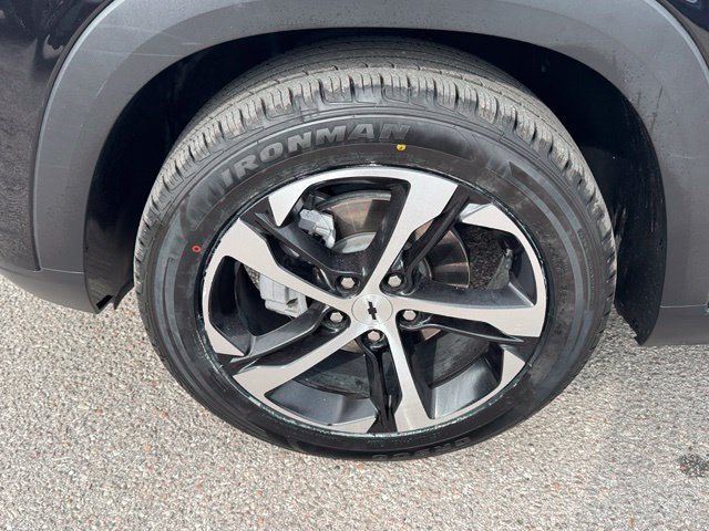 Used 2026 Chevrolet Trax RS FWD image 8