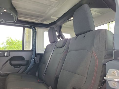 New 2026 Jeep Wrangler Unlimited Rubicon w/ Safety Group image 8