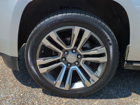 Used 2019 GMC Yukon Denali w/ Denali Ultimate Package RWD image 10
