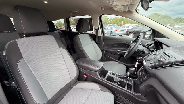 Used 2017 Ford Escape SE AWD/4WD image 24