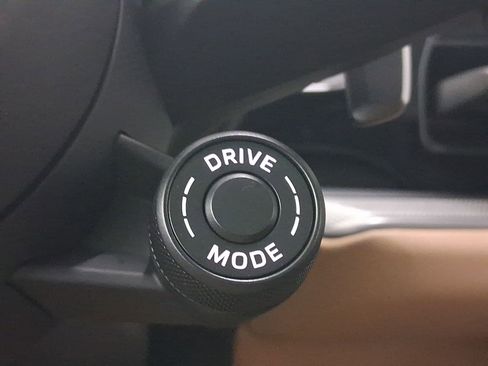 New 2026 Porsche Cayenne Coupe image 19