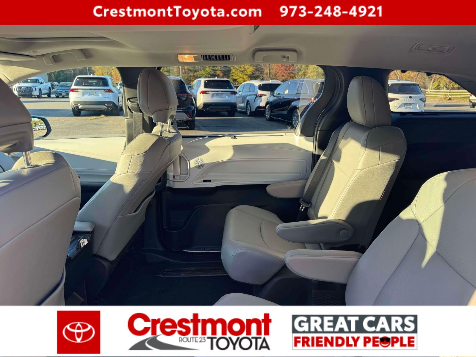 Used 2026 Toyota Sienna XLE AWD/4WD image 9