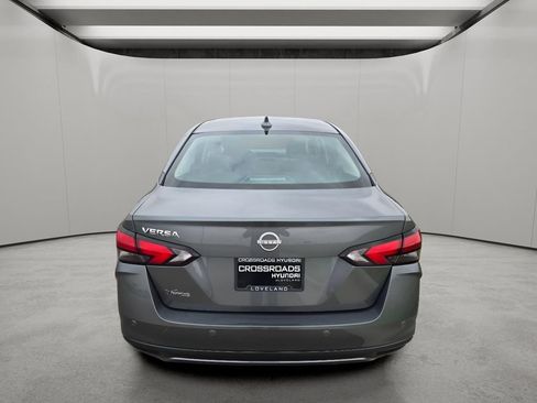 Used 2025 Nissan Versa SV FWD image 4