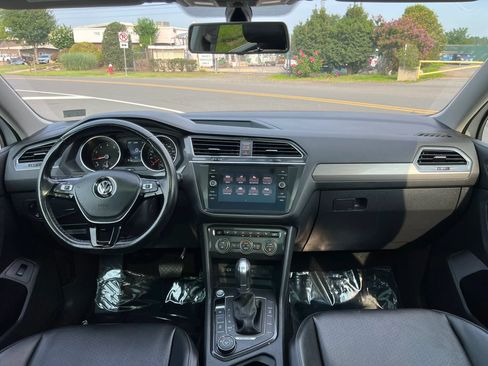 Used 2018 Volkswagen Tiguan SEL AWD/4WD image 20