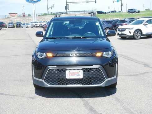Used 2023 Kia Soul S FWD image 3