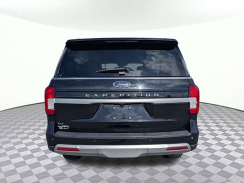 Used 2024 Ford Expedition XLT AWD/4WD image 4