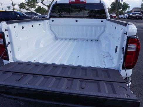 New 2026 GMC Canyon Elevation w/ Convenience Package image 8