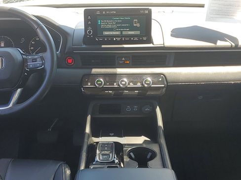 Used 2024 Honda Pilot EX-L image 16