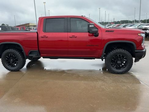 Used 2025 Chevrolet Silverado 2500 LTZ w/ Trail Boss Package AWD/4WD image 9