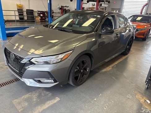 Used 2023 Nissan Sentra SR w/ Midnight Edition Package FWD image 1