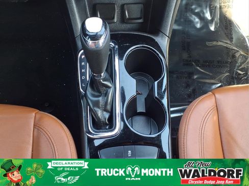 Used 2018 Chevrolet Cruze Premier image 20